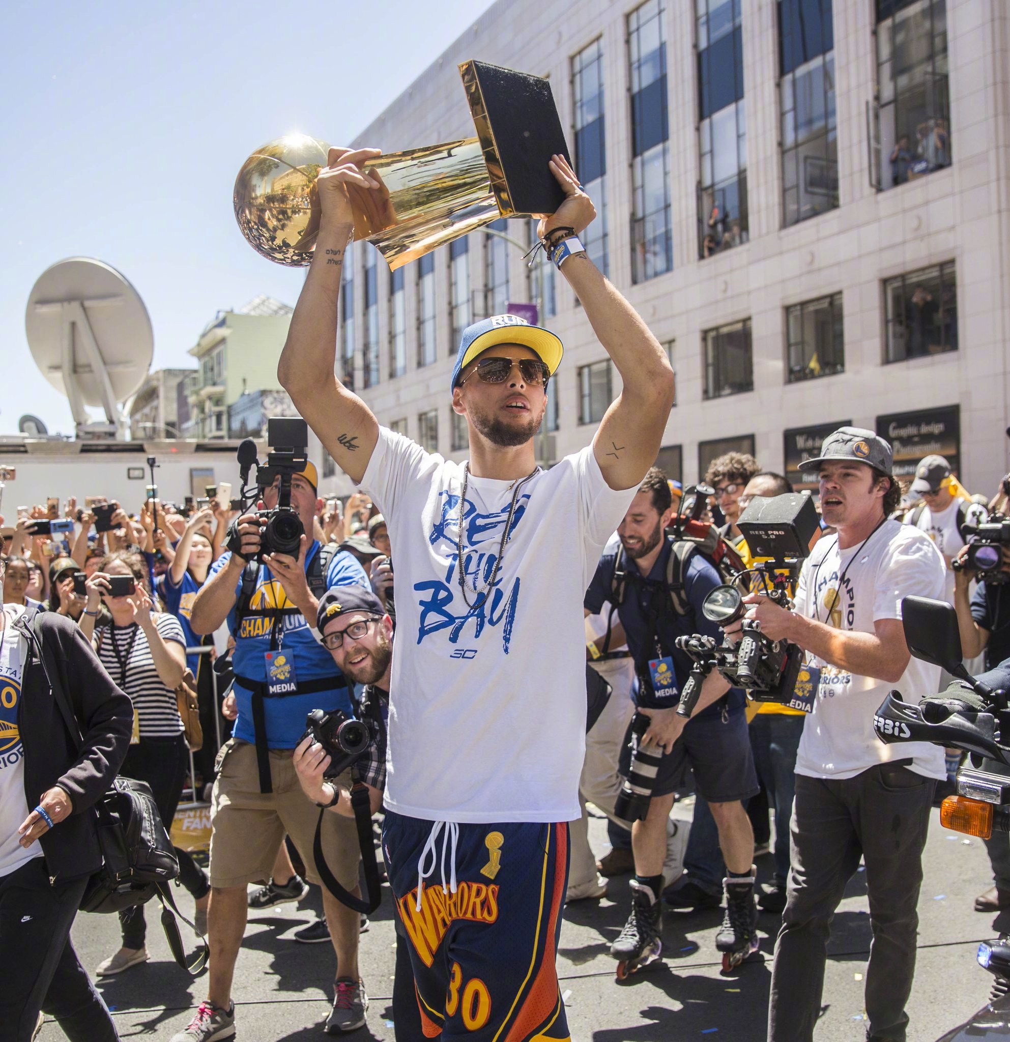 幕后故事 幕后故事